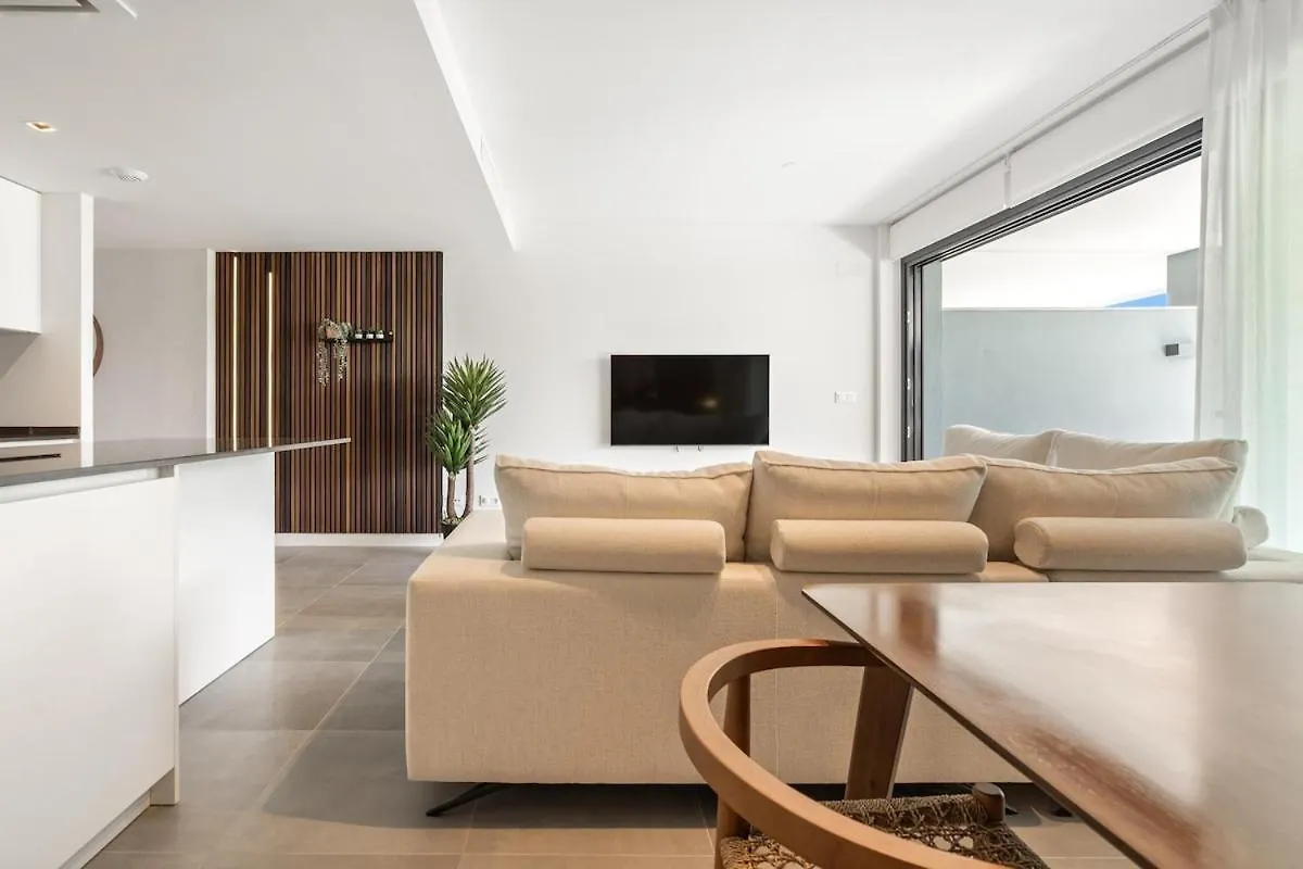 Oasis 325 With Private Garden & Wellnes Apartment Estepona
