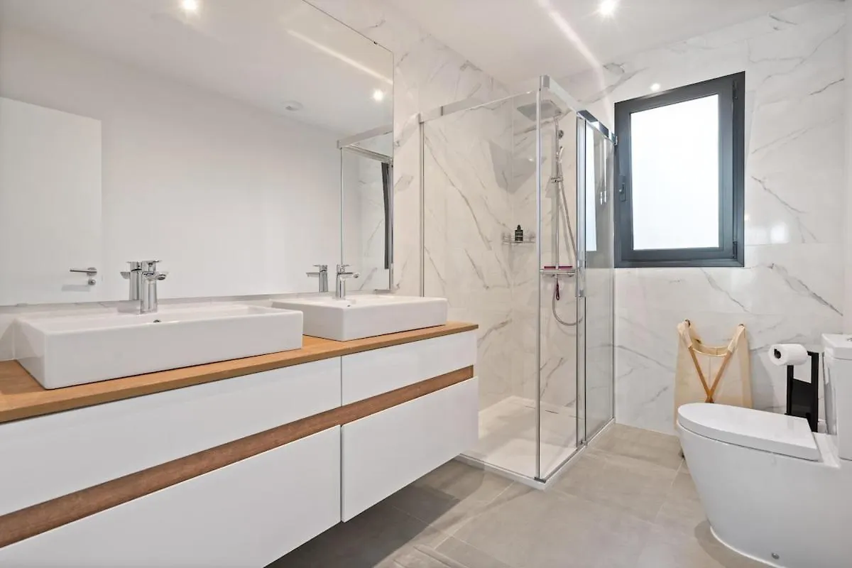 Oasis 325 With Private Garden & Wellnes Apartment Estepona