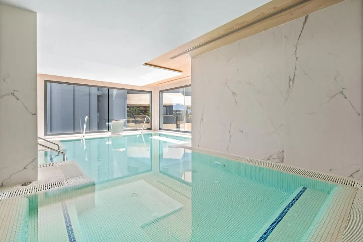 Oasis 325 With Private Garden & Wellnes Apartment Estepona